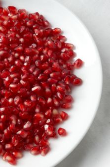 pomegranate nutrition